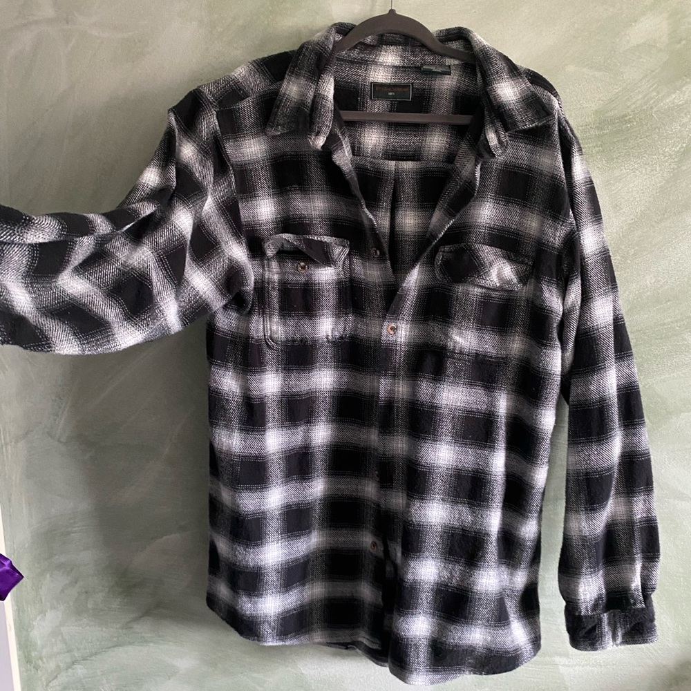 oversized black, white, and grey plaid shirt